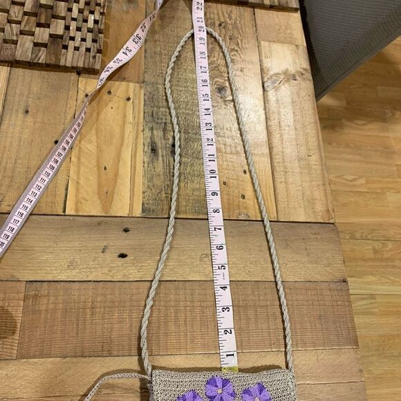 La Rue C/B Embroidered Crocheted Mini-Purse&Coin Purse Beige Purple 7-1/2x6-1/4” - Picture 8 of 11